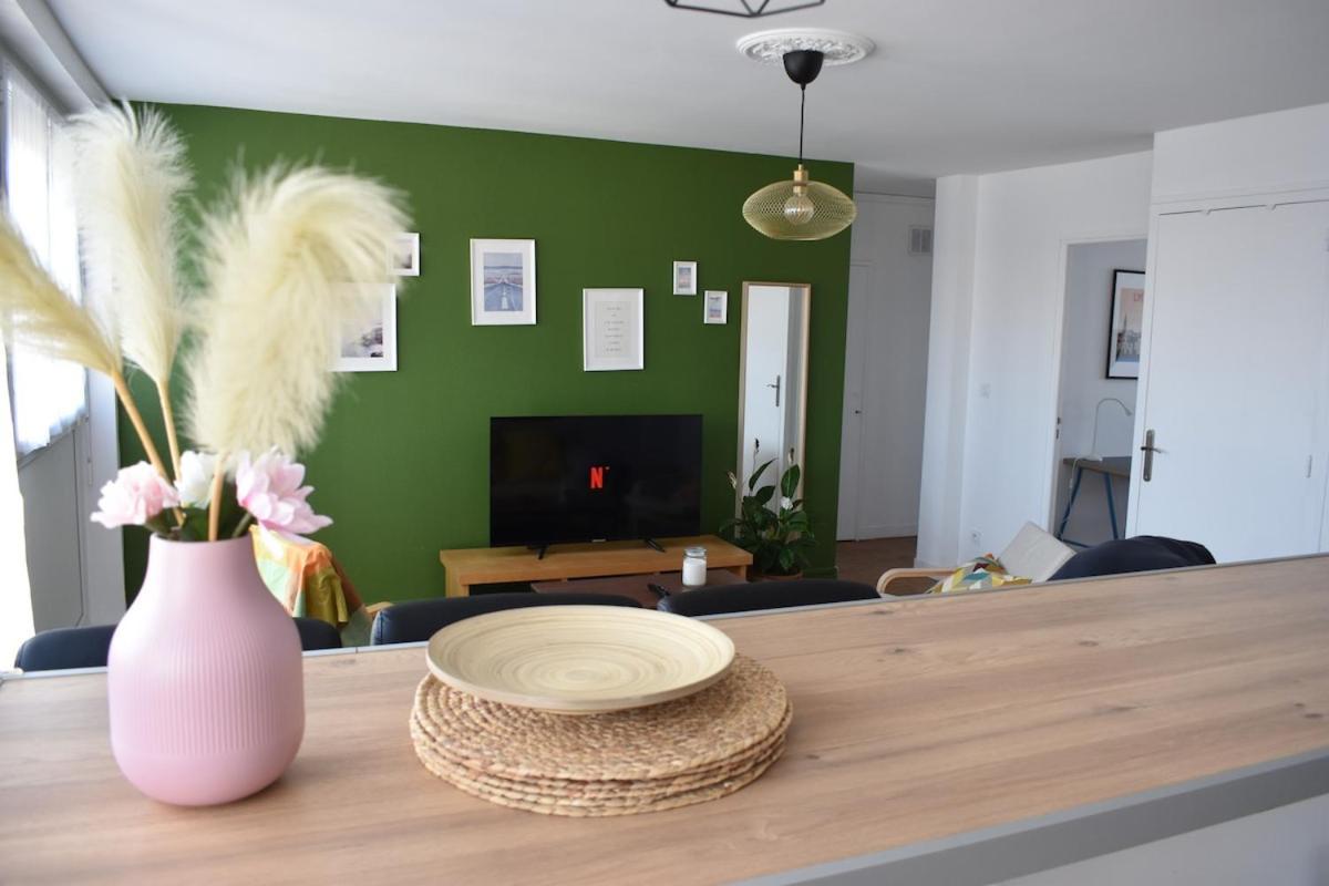 Appartement Lumineux 3 Chambres - Villeurbanne Gratte Ciel Exteriör bild