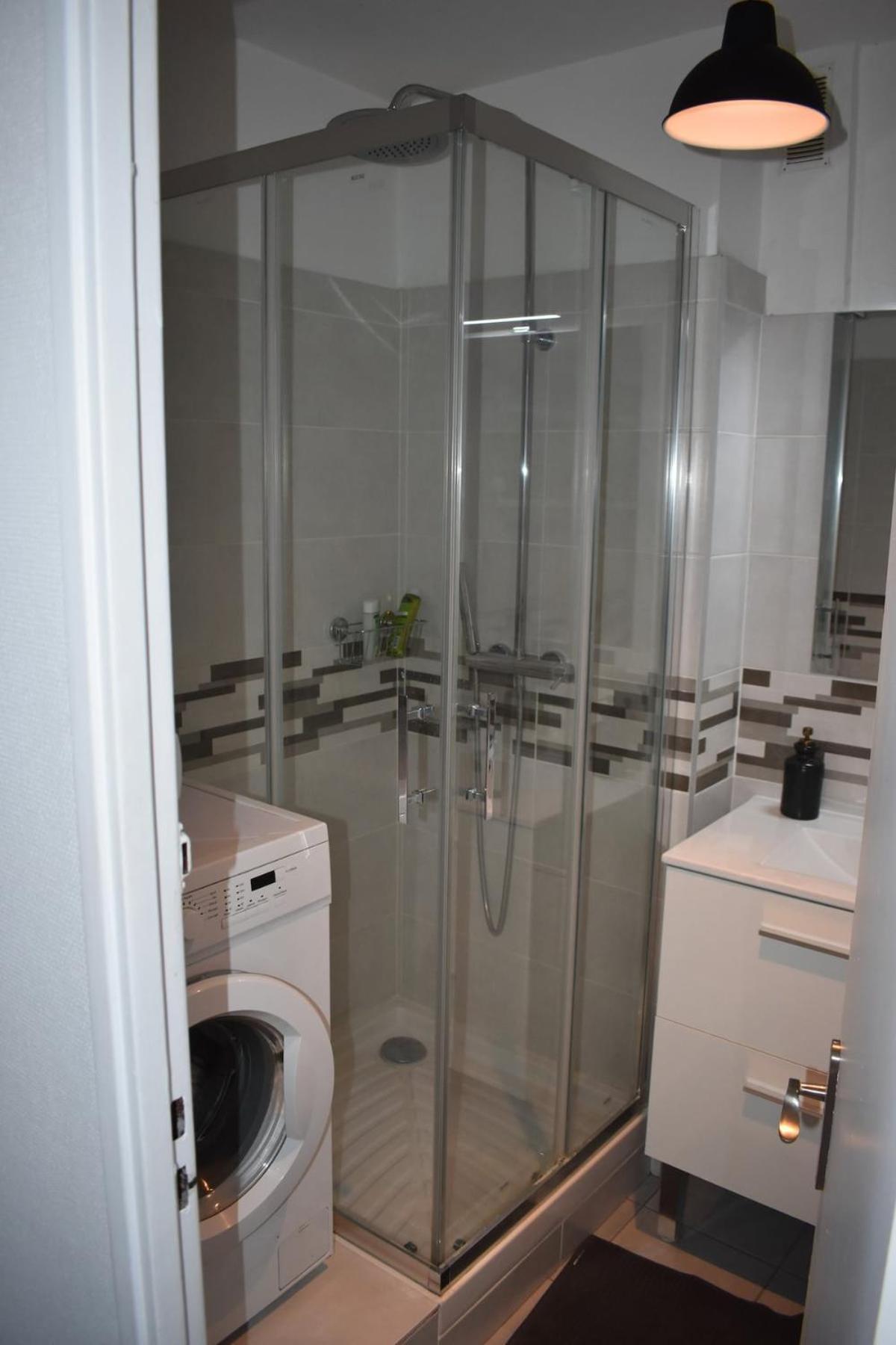 Appartement Lumineux 3 Chambres - Villeurbanne Gratte Ciel Exteriör bild